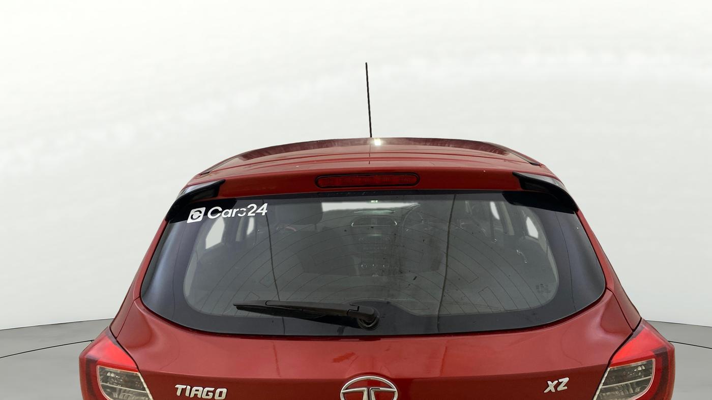 2017 Tata Tiago XZ PETROL, Petrol, Manual, 61,742 km, Rear Windshield