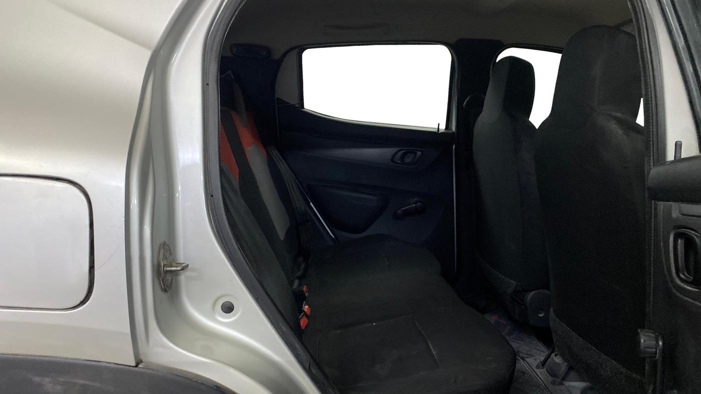 2015 Renault Kwid RXT 0.8, Petrol, Manual, 40,815 km, Right Side Rear Door Cabin