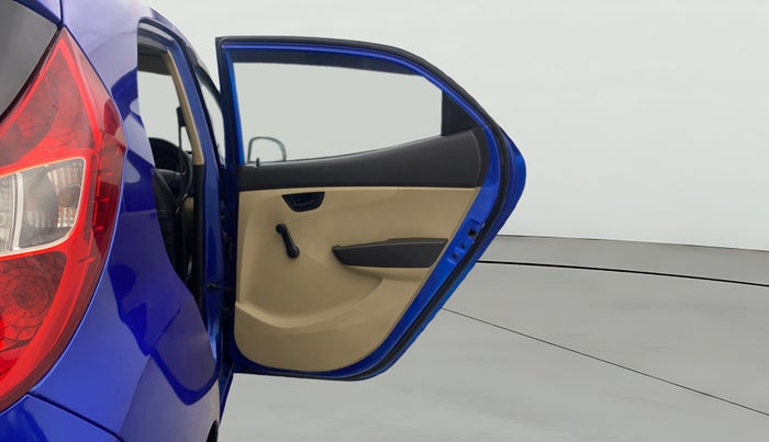 2014 Hyundai Eon MAGNA +, Petrol, Manual, 1,09,021 km, RHS Rear Door