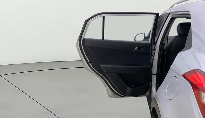 2016 Hyundai Creta SX PLUS 1.6 PETROL, Petrol, Manual, 81,330 km, LHS Rear Door