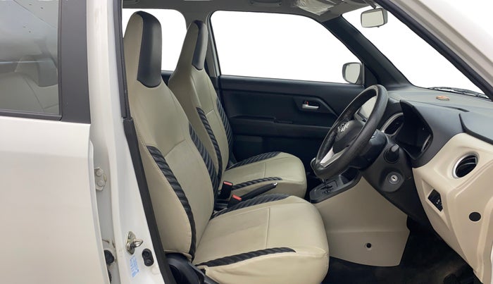 2022 Maruti New Wagon-R ZXI PLUS 1.2 AMT, Petrol, Automatic, 31,226 km, Right Side Front Door Cabin