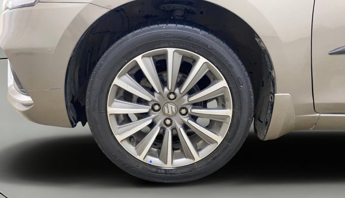 2020 Maruti Ciaz ALPHA 1.5 SHVS PETROL, Petrol, Manual, 60,724 km, Left Front Wheel