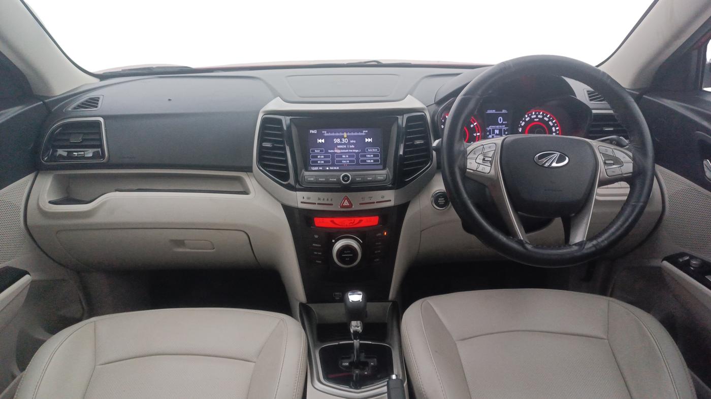 2021 Mahindra XUV300 W8 (O) 1.2 PETROL AMT, Petrol, Automatic, 66,293 km, Dashboard