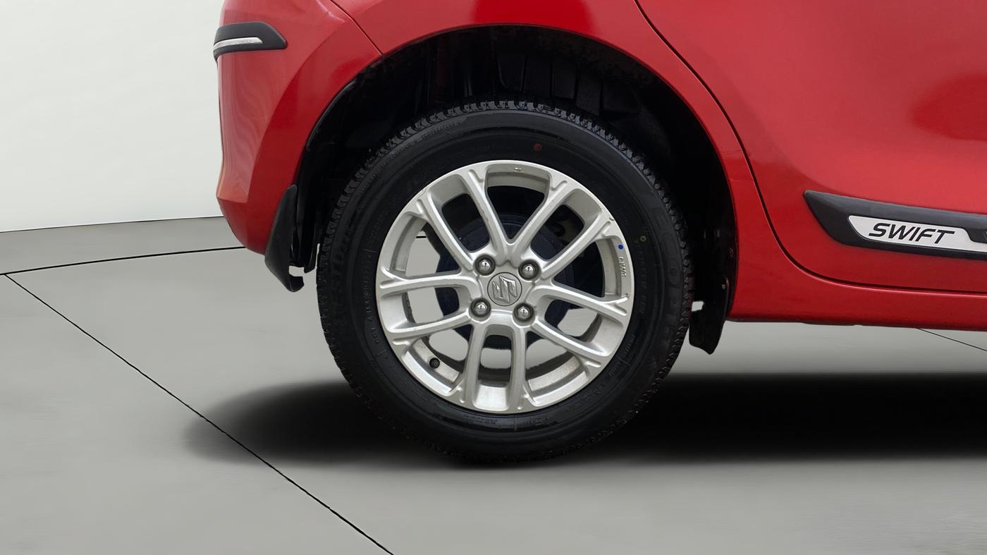 2023 Maruti Swift ZXI AMT, Petrol, Automatic, 13,335 km, Right Rear Wheel