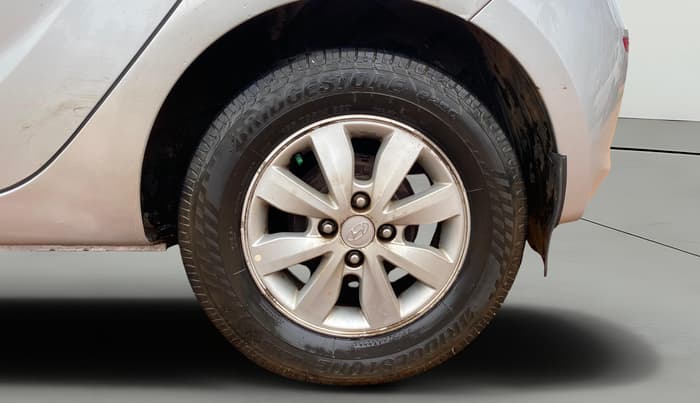 2013 Hyundai i20 ASTA 1.2, Petrol, Manual, 1,02,376 km, Left Rear Wheel