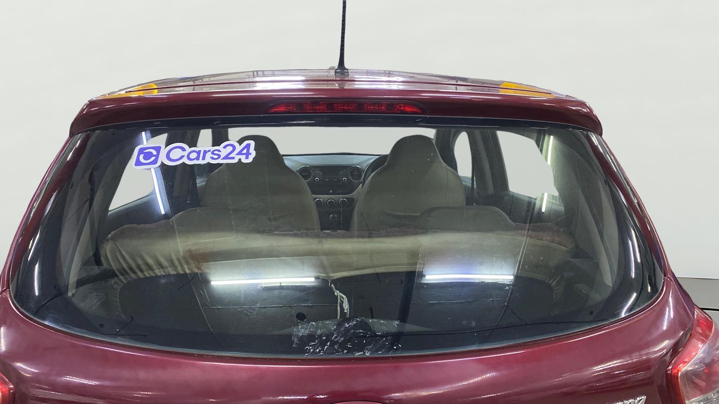 2015 Hyundai Grand i10 MAGNA 1.1 CRDI, Diesel, Manual, 84,587 km, Rear Windshield
