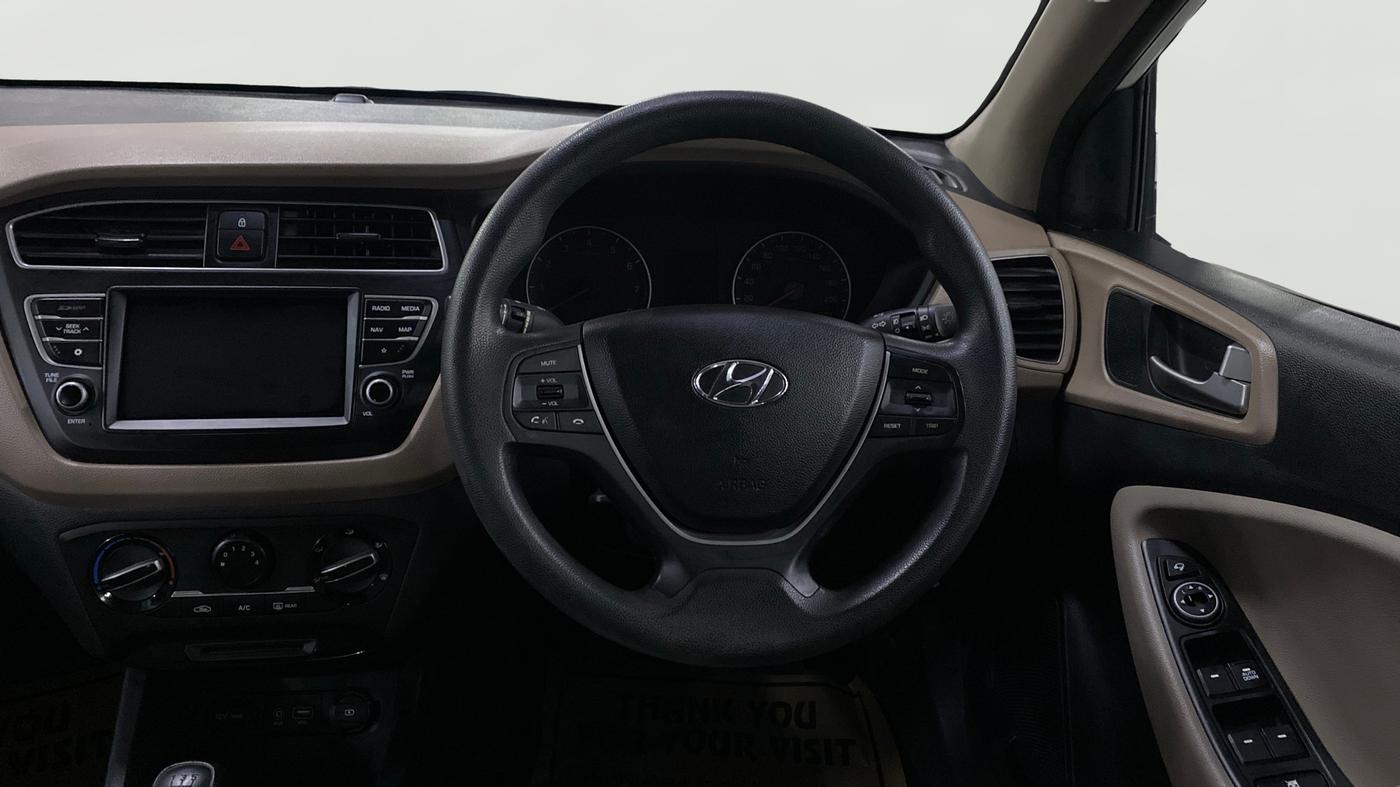 2020 Hyundai Elite i20 SPORTZ PLUS 1.2, Petrol, Manual, 37,141 km, Steering Wheel Close Up