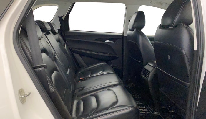 2021 MG HECTOR SHARP 1.5 DCT PETROL, Petrol, Automatic, 81,832 km, Right Side Rear Door Cabin