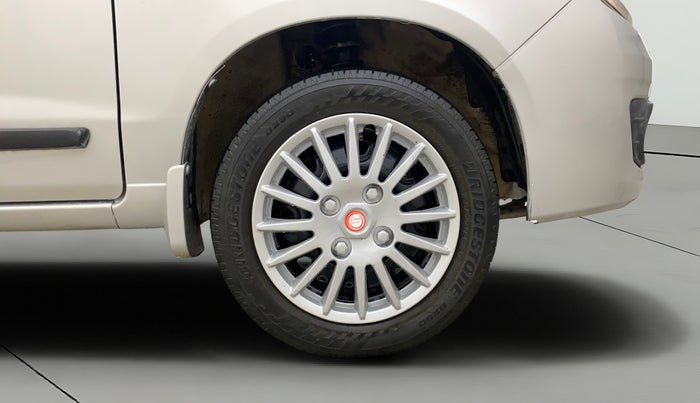 2013 Maruti Alto K10 VXI, Petrol, Manual, 97,628 km, Right Front Wheel