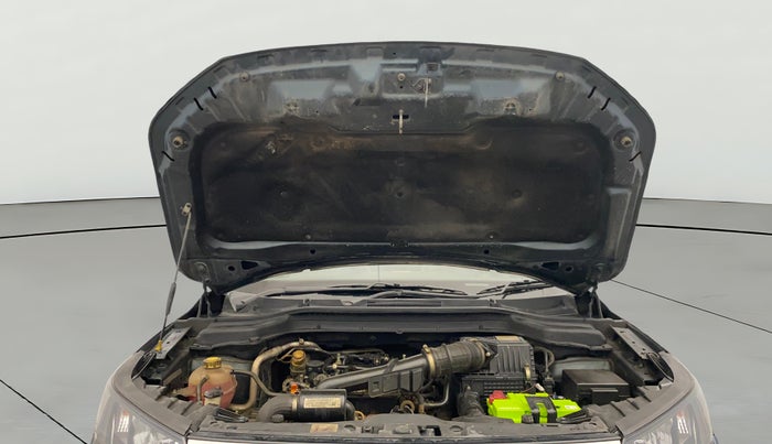 2022 Mahindra XUV300 W4 1.2 PETROL, Petrol, Manual, 91,761 km, Open Bonet