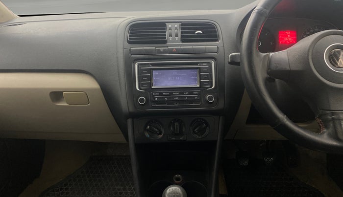 2013 Volkswagen Polo COMFORTLINE 1.2L, Diesel, Manual, 1,08,253 km, Air Conditioner
