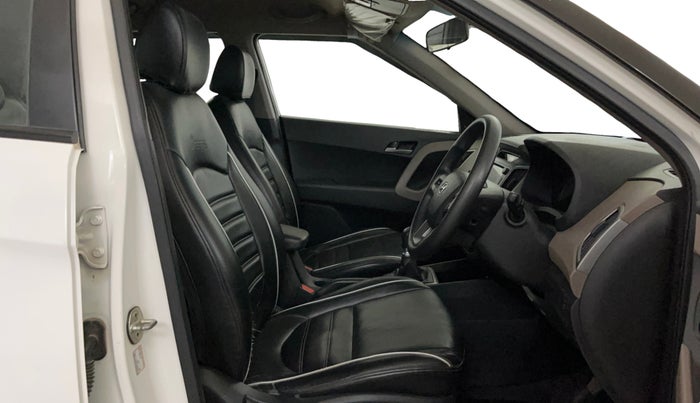 2017 Hyundai Creta SX PLUS 1.6 PETROL, Petrol, Manual, 58,764 km, Right Side Front Door Cabin