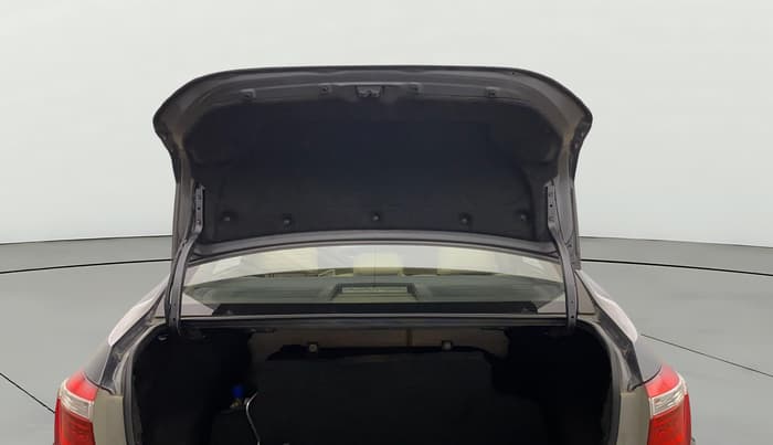 2016 Toyota Corolla Altis VL CVT PETROL, CNG, Automatic, 1,11,426 km, Boot Door Open