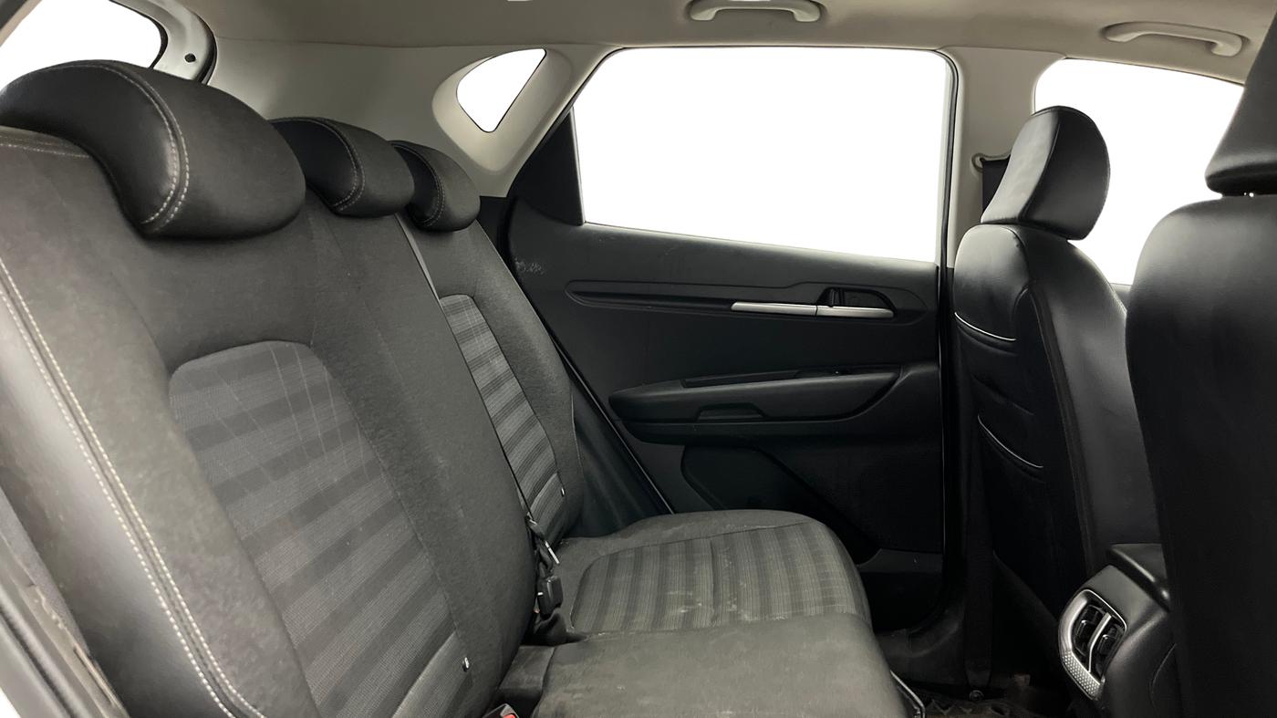 2023 KIA SONET HTK PLUS 1.0 IMT, Petrol, Manual, 56,229 km, Right Side Rear Door Cabin