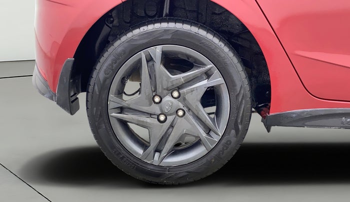 2020 Hyundai NEW I20 SPORTZ 1.2 AT, Petrol, Automatic, 55,197 km, Right Rear Wheel