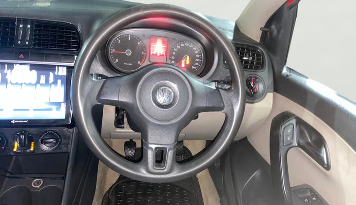 2012 Volkswagen Polo TRENDLINE 1.2L DIESEL, Diesel, Manual, 1,23,452 km, Steering Wheel Close Up