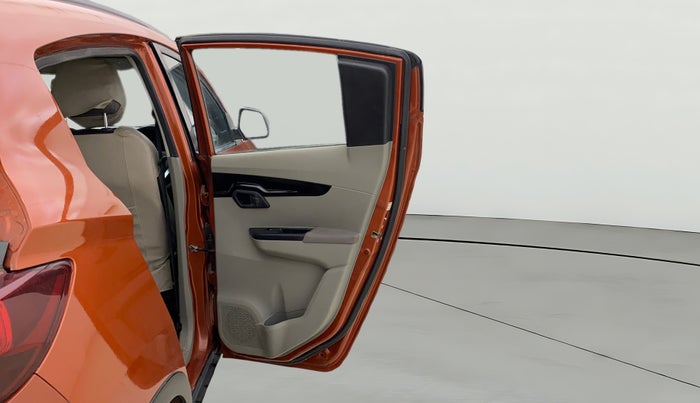 2016 Mahindra Kuv100 K6 5 STR, Petrol, Manual, 12,659 km, RHS Rear Door