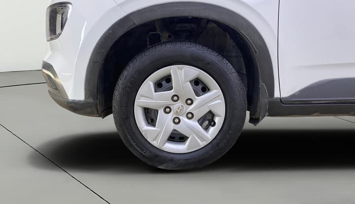 2019 Hyundai VENUE S 1.2, Petrol, Manual, 56,510 km, Left Front Wheel