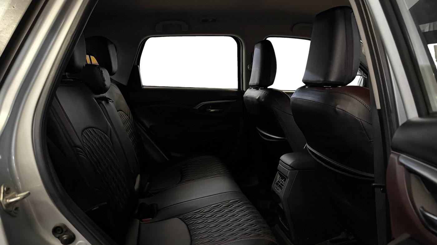 2024 Maruti Grand Vitara SIGMA SMART HYBRID, Petrol, Manual, 18,113 km, Right Side Rear Door Cabin