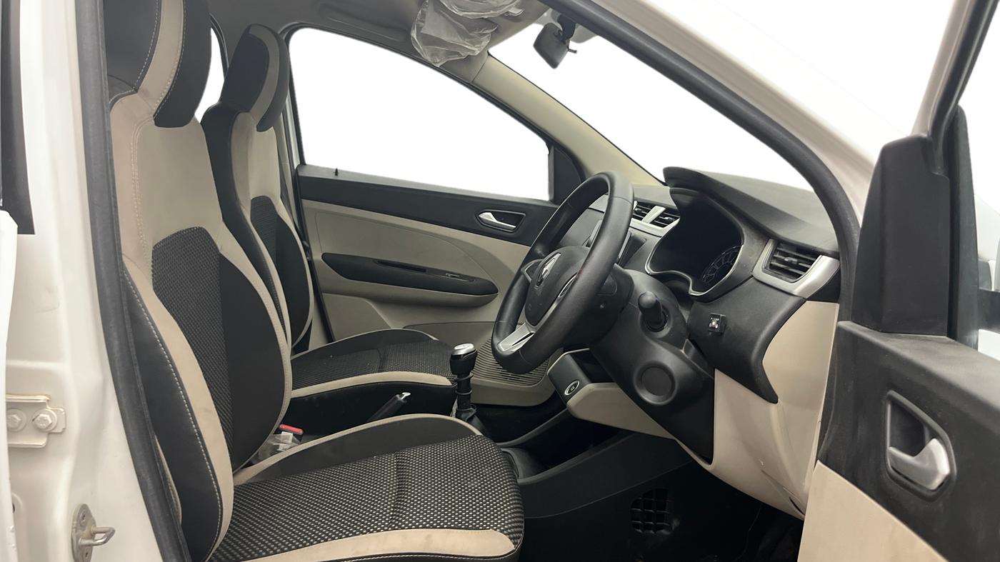 2019 Renault TRIBER RXZ, CNG, Manual, 31,175 km, Right Side Front Door Cabin