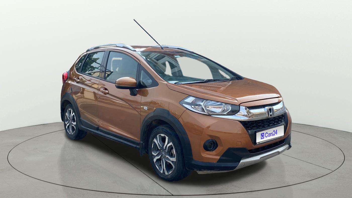 2018 Honda WR-V 1.5L I-DTEC S MT, Diesel, Manual, 1,20,044 km, Right Front Diagonal