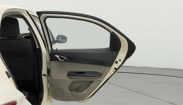 2018 Tata Tiago XZA PETROL, Petrol, Automatic, 33,042 km, RHS Rear Door