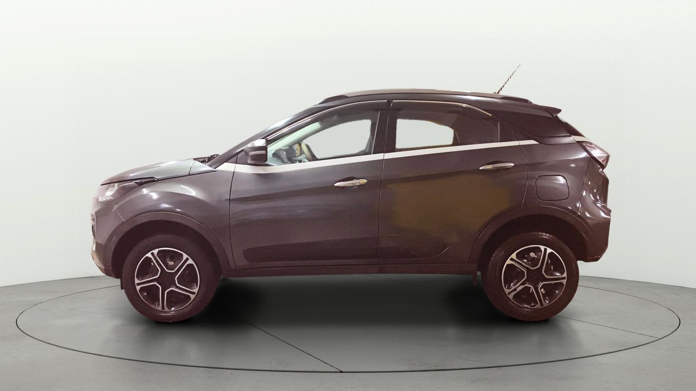 2023 Tata NEXON XM SUNROOF PETROL, Petrol, Manual, 21,988 km, Left Side