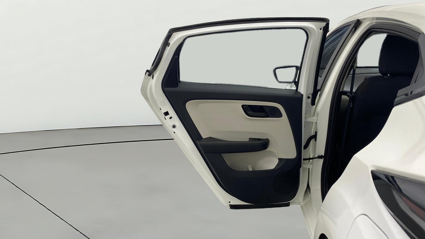 2023 Tata ALTROZ XM PLUS PETROL, Petrol, Manual, 8,809 km, LHS Rear Door