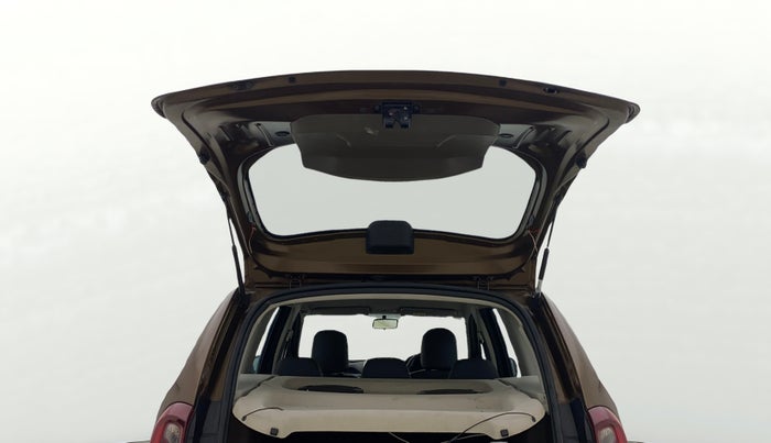 2018 Renault Duster RXE PETROL, Petrol, Manual, 77,522 km, Boot Door Open