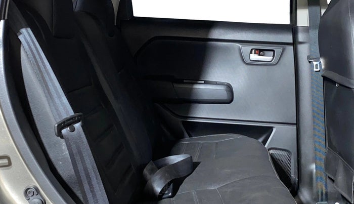 2021 Maruti New Wagon-R VXI 1.0, Petrol, Manual, 18,008 km, Right Side Rear Door Cabin