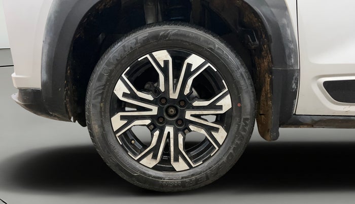 2021 Renault Kiger RXT (O) AMT, Petrol, Automatic, 49,934 km, Left Front Wheel