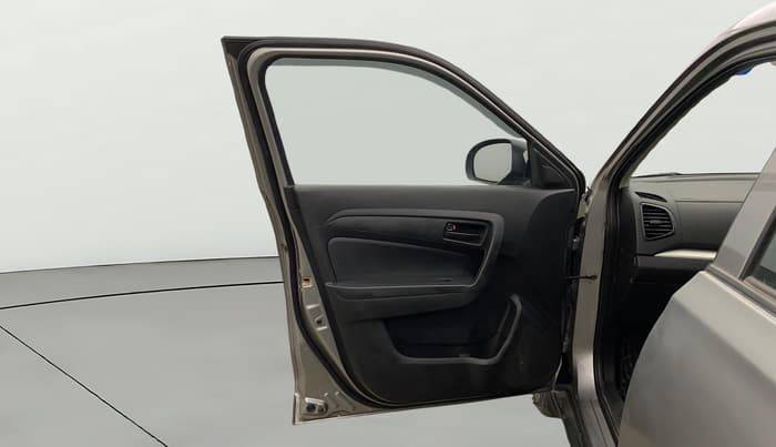 2020 Maruti Vitara Brezza LXI, Petrol, Manual, 48,553 km, LHS Front Door