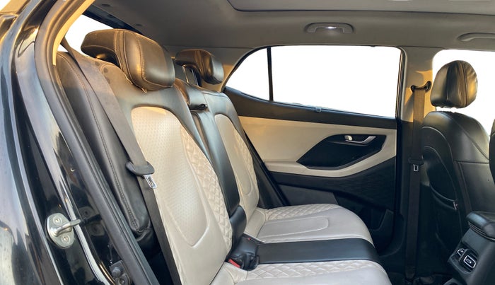 2021 Hyundai Creta SX IVT 1.5 PETROL, Petrol, Automatic, 1,17,569 km, Right Side Rear Door Cabin