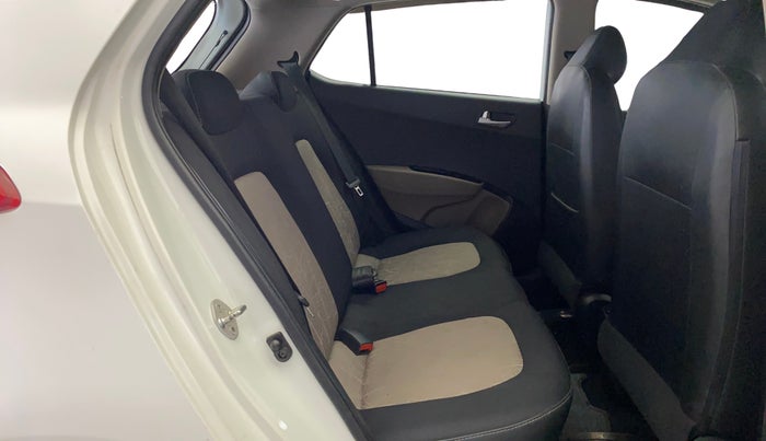 2013 Hyundai Grand i10 SPORTZ 1.2 KAPPA VTVT, Petrol, Manual, 28,268 km, Right Side Rear Door Cabin