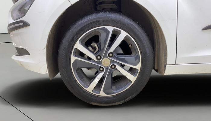 2023 Tata ALTROZ XZ PLUS SUNROOF CNG, CNG, Manual, 37,727 km, Left Front Wheel