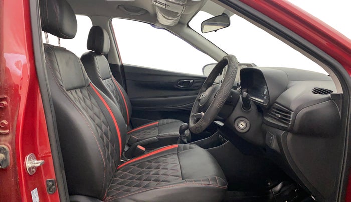 2022 Hyundai NEW I20 SPORTZ 1.2 MT, Petrol, Manual, 16,877 km, Right Side Front Door Cabin