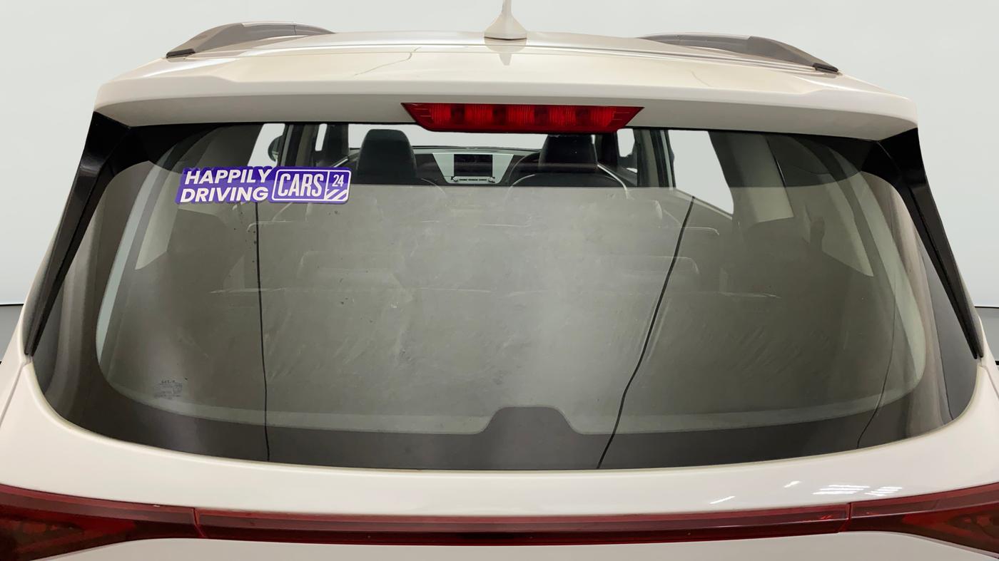 2023 KIA CARENS PRESTIGE 1.5 PETROL 7 STR, Petrol, Manual, 38,215 km, Rear Windshield