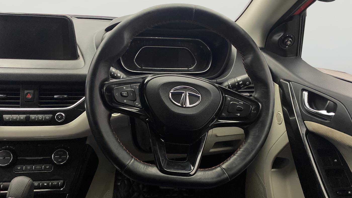 2020 Tata NEXON XZA PLUS SUNROOF PETROL, Petrol, Automatic, 44,718 km, Steering Wheel Close Up