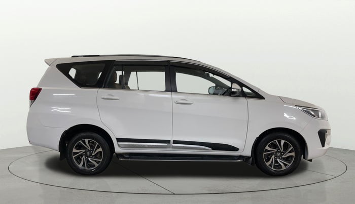 2022 Toyota Innova Crysta 2.7 GX AT 7 STR, Petrol, Automatic, 37,081 km, Right Side View