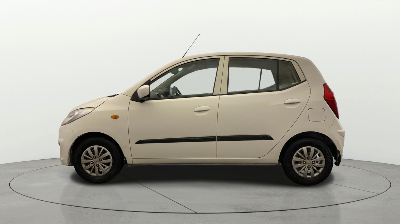 2014 Hyundai i10 SPORTZ 1.1, Petrol, Manual, 20,334 km, Left Side