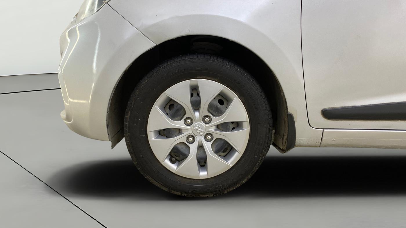 2017 Hyundai Xcent S 1.2, Petrol, Manual, 65,912 km, Left Front Wheel