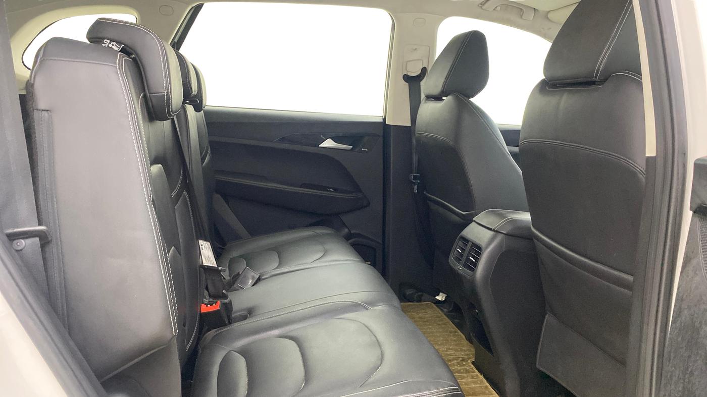 2019 MG HECTOR SHARP 2.0 DIESEL, Diesel, Manual, 1,47,672 km, Right Side Rear Door Cabin
