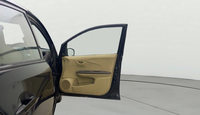 2013 Honda Amaze 1.5L I-DTEC S, Diesel, Manual, 1,09,872 km, RHS Front Door