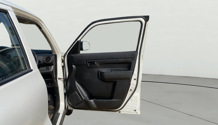 2021 Maruti S PRESSO VXI, Petrol, Manual, 21,213 km, RHS Front Door