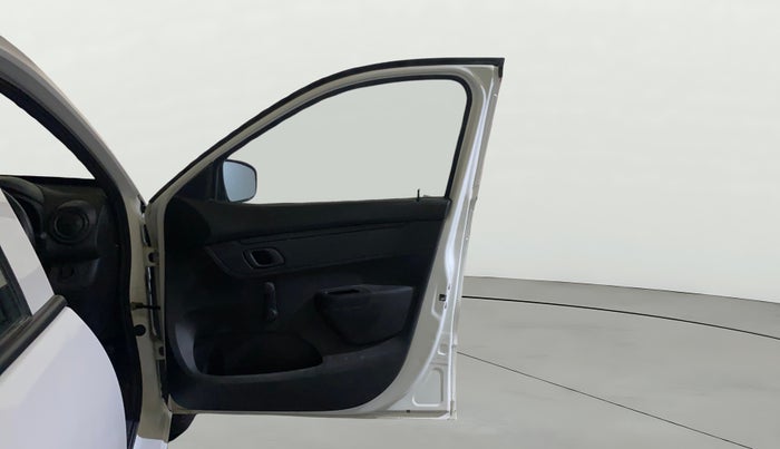 2022 Renault Kwid RXE, Petrol, Manual, 12,666 km, RHS Front Door