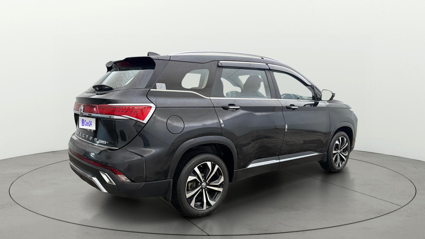 2024 MG HECTOR PLUS SHARP PRO 1.5 TURBO MT 7 STR, Petrol, Manual, 13,842 km, Right Back Diagonal