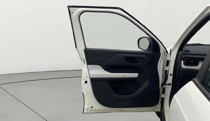 2025 Tata PUNCH PURE MT, Petrol, Manual, 2,592 km, LHS Front Door