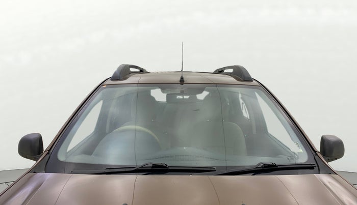 2014 Renault Duster RXE PETROL, Petrol, Manual, 57,039 km, Front Windshield