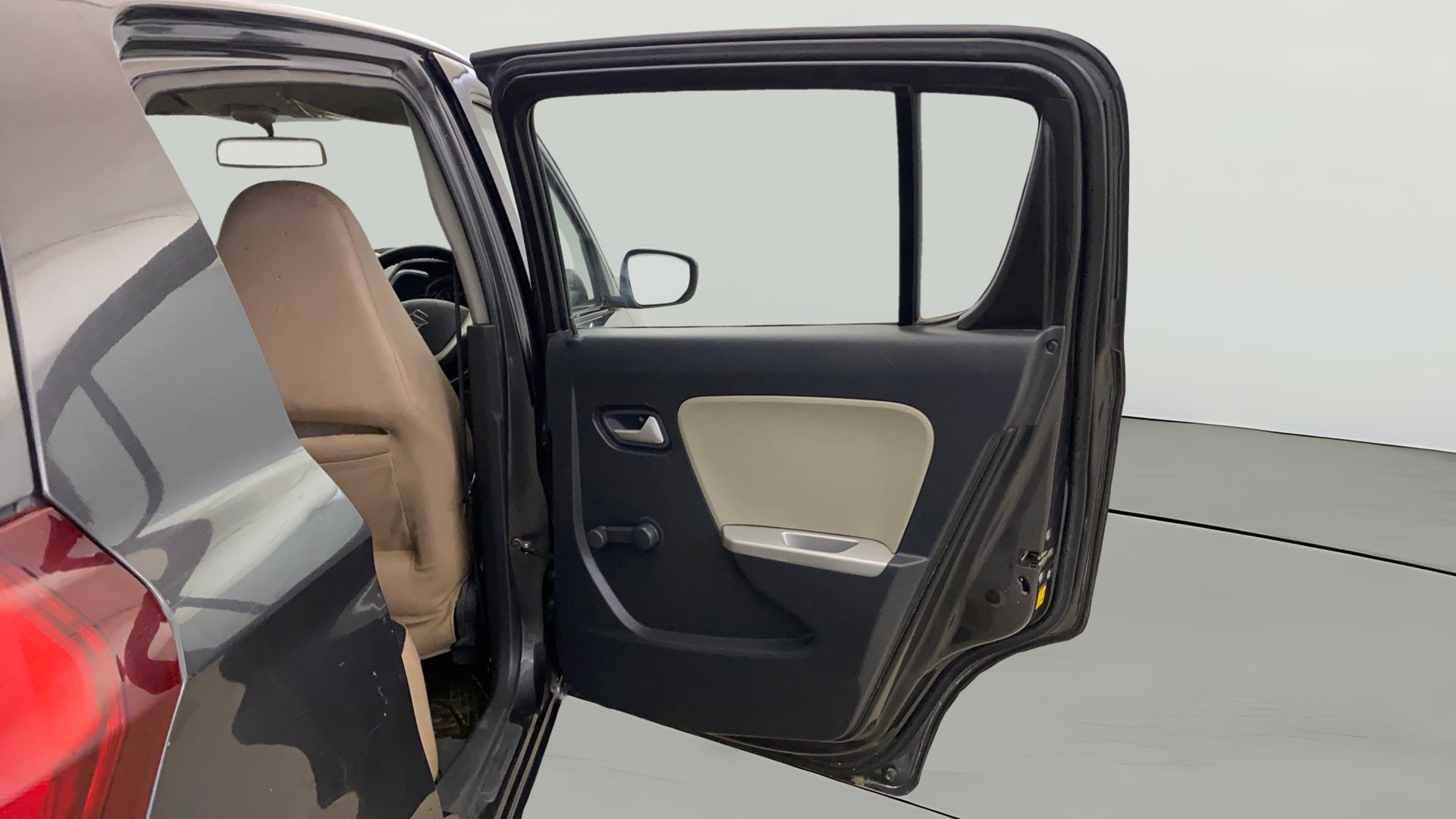 camera-RHS-Rear-Door
