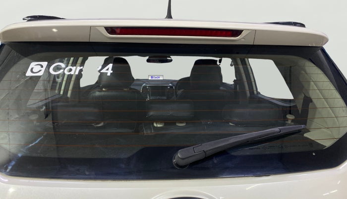 2020 Mahindra XUV300 W8 (O) 1.2 PETROL, Petrol, Manual, 28,357 km, Rear Windshield